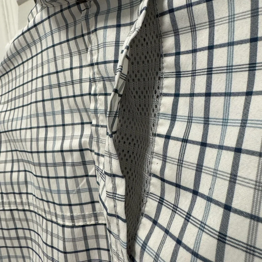 REI Vented Fly Fishing Hiking Long Sleeve Button‎ Down Shirt - Mens medium